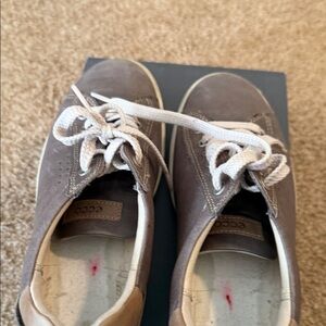 ECCO Women's Taupe Lace-Up Sneakers